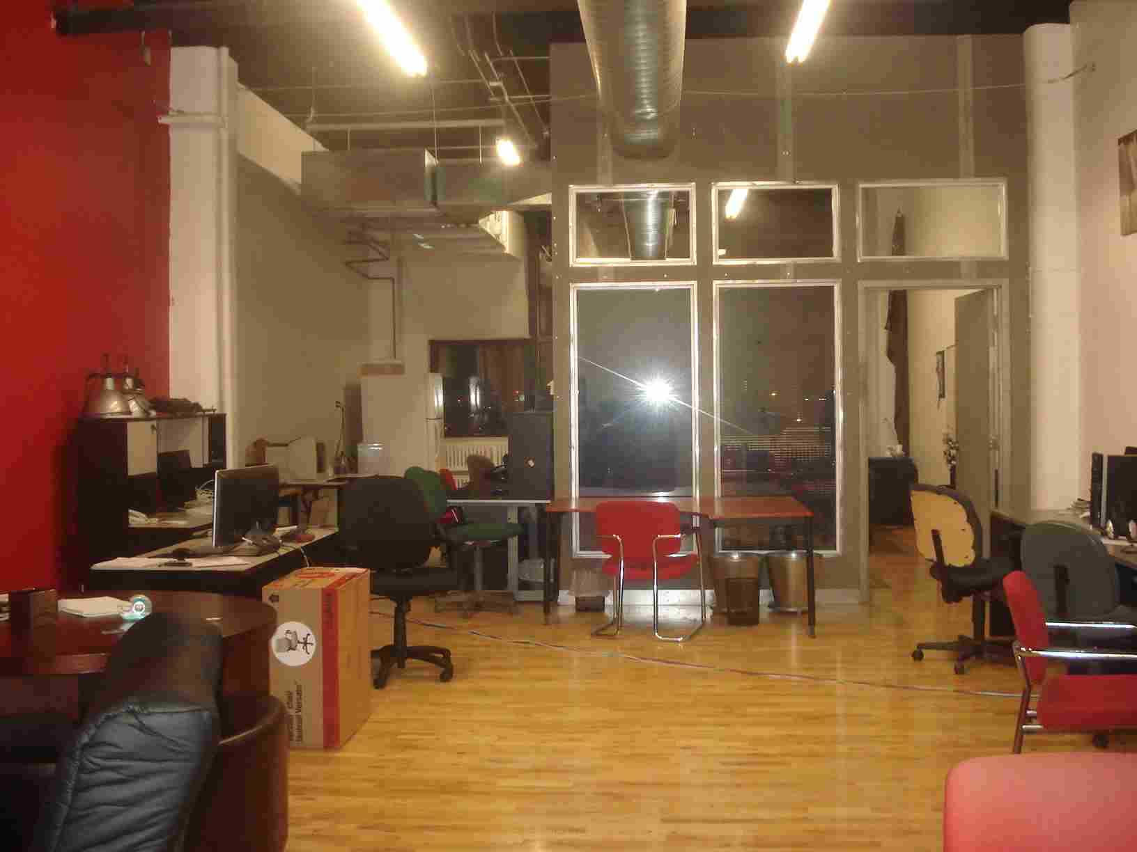 central Montreal - All included Office space to share immediately