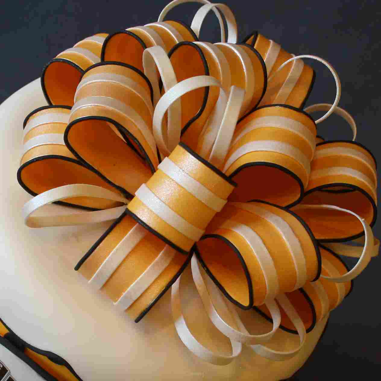Cake class - Incredible Bows (gum paste/fondant) - Advanced