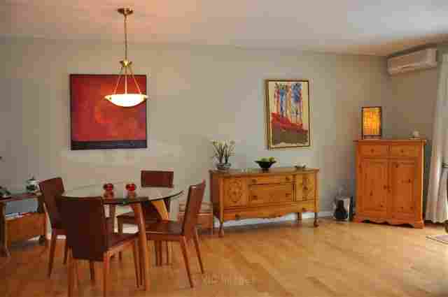 town house to share