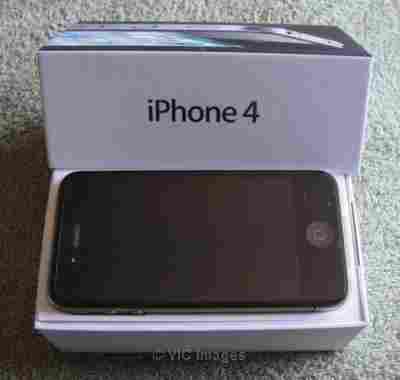 For Sale:Apple iPhone 4G HD32GB,Nokia N8 3G,BlackBerry Touch 9800,HTC HD2