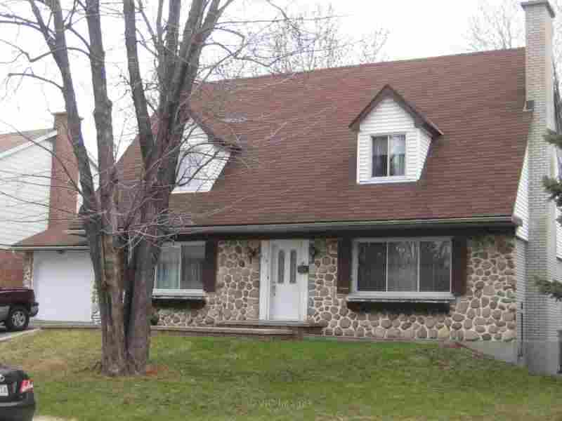 For Sale: 4+1 Bdrm / 2 1/2 bathroom Canadiana cottage in prime Dorval South 