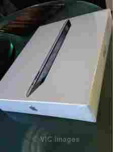 NEW APPLE IPHONE 5 32GB COST - $500/$500USD- 64GB IPad 2 with Wifi + 3G.