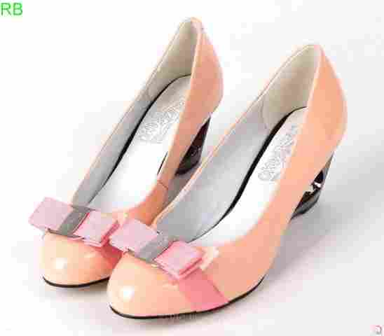 first-class dealer for hermes boots,slipper,Ferragamo high-heel,Valentino