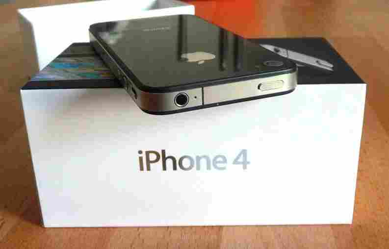 sell Apple iPhone 4G 32GB,Blackberry Tourch 9800 ,Apple iPad 2