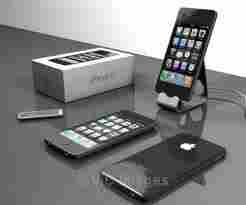 For Sale- Unlocked -$250 /Apple iphone 4G 32Gb and blackberry touch