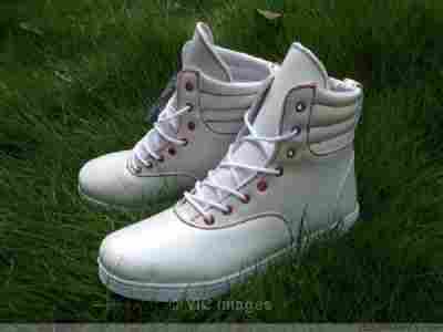 Gucci, Polo ralph lauren, Ed hardy, Adidas, AF1 Shoes at sneakervendor.com