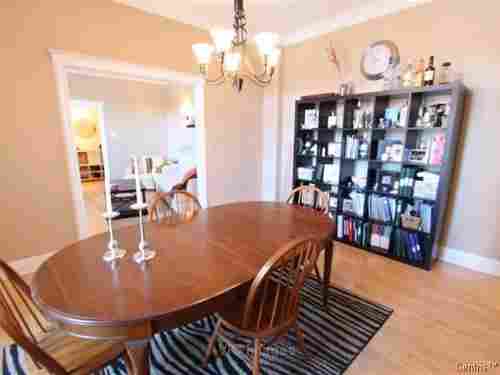 Luxurious and spacious 4 ½ located in the heart of downtown!