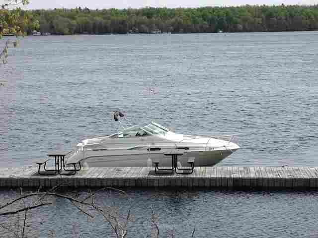 1993 SEA RAY Sundancer 230
