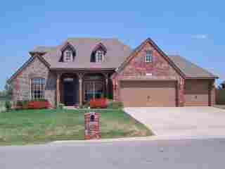 SINGLE FAMILY HOME FOR RENT