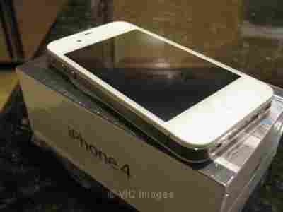 For sale: Apple iPhone 4HD 32GB/16GB(Unlocked)