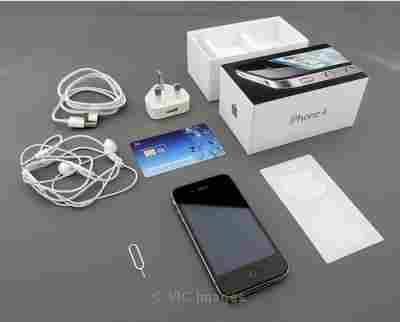 Bonanza iPhone 4/5 32gb, SAMSUNG i9100 GALAXY S II, BB Bold Touch 9900 buy 2 and get 1 free