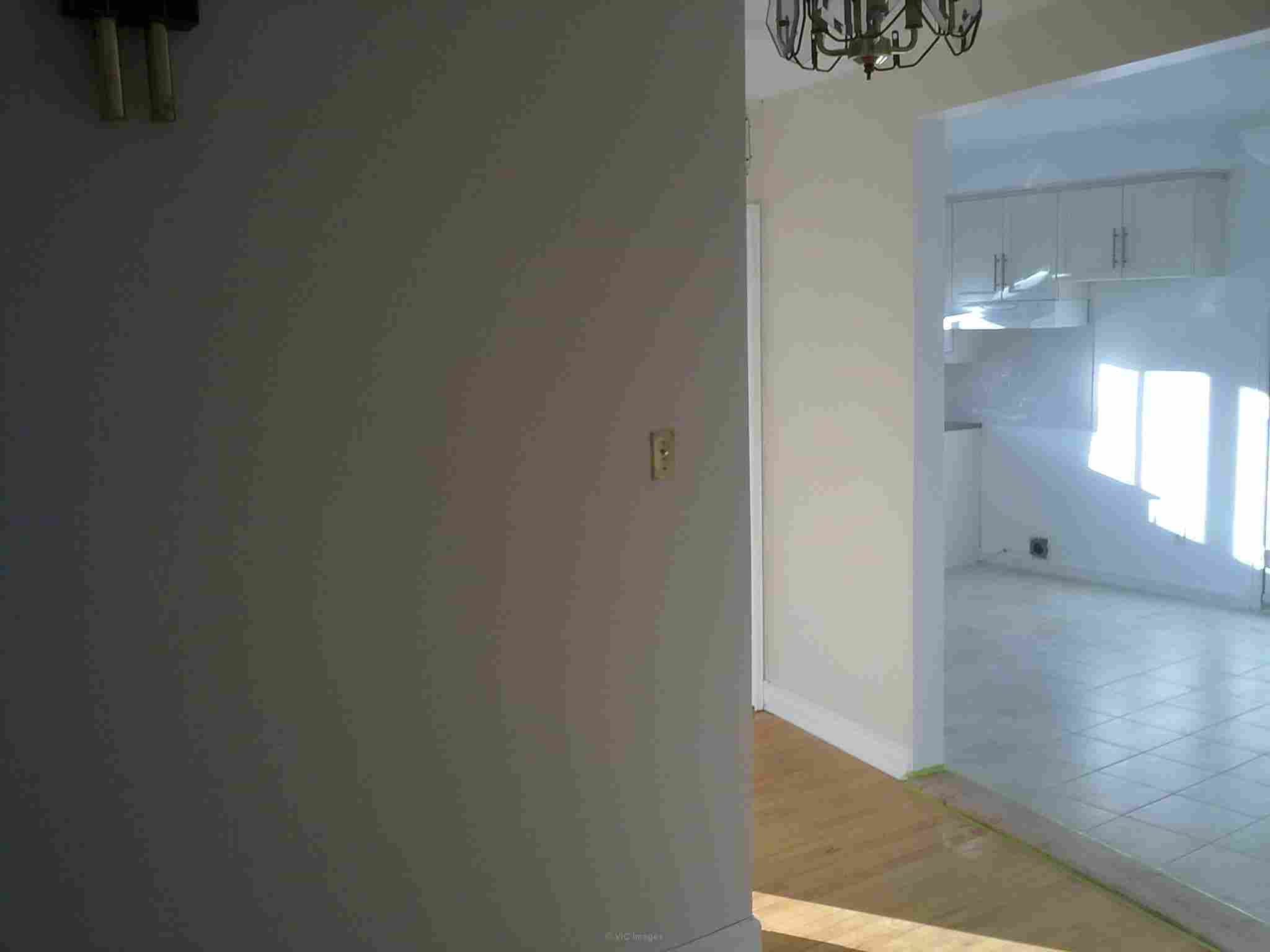 3br - Gorgeous renovated Upper Duplex (Cote St.luc)