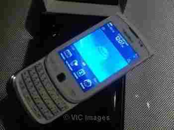 For Sale : Apple iPhone 4S / iPhone 4 HD 32Gb / Nokia N-9 / BlackBerry Bold Touch 9900