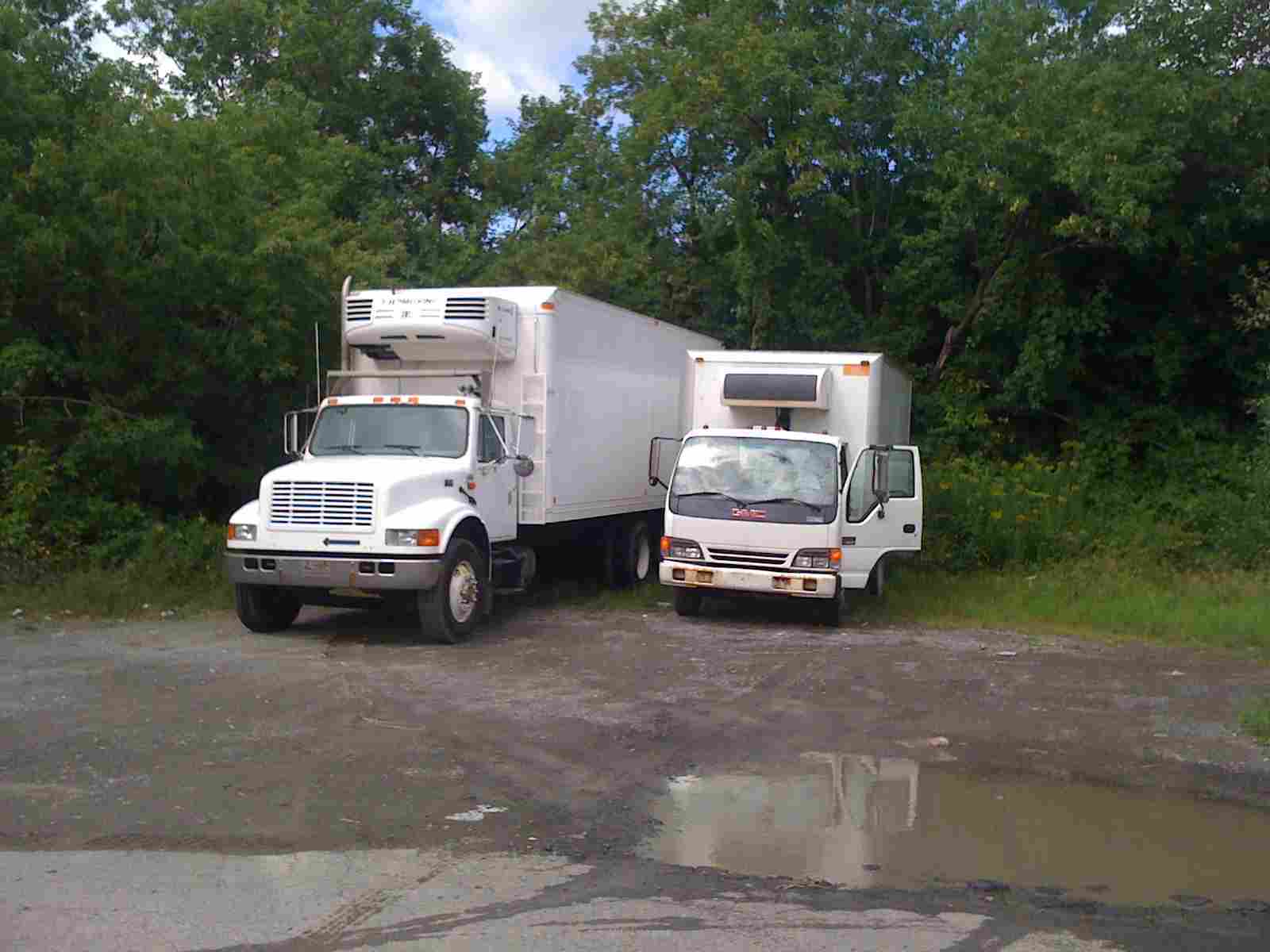We do Resideential-Commercial Moving