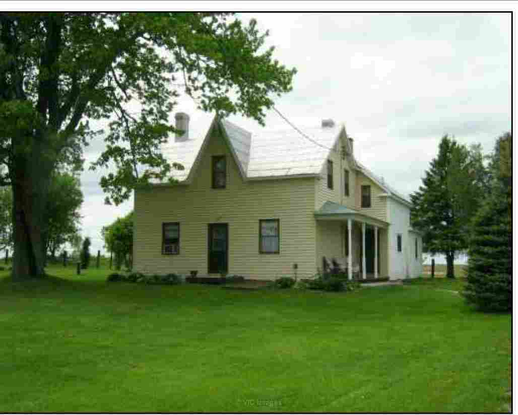 Rooms for Rent in large beautiful farm house.