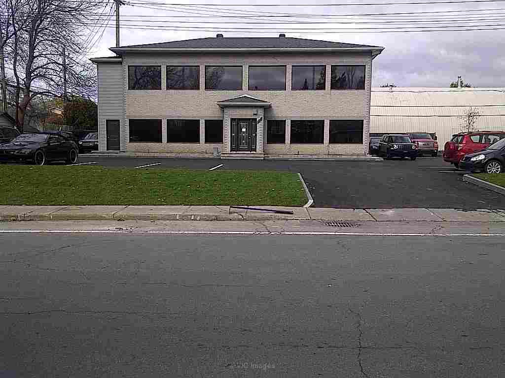 OFFICE SPACE FOR RENT IN LAVAL 