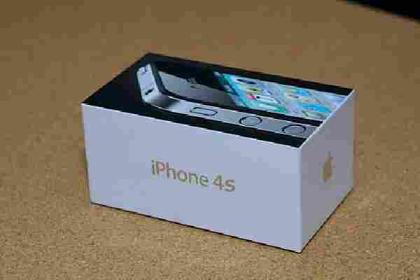 For Sell : New Apple iPhone 4S 32GB Unlocked ----$400usd