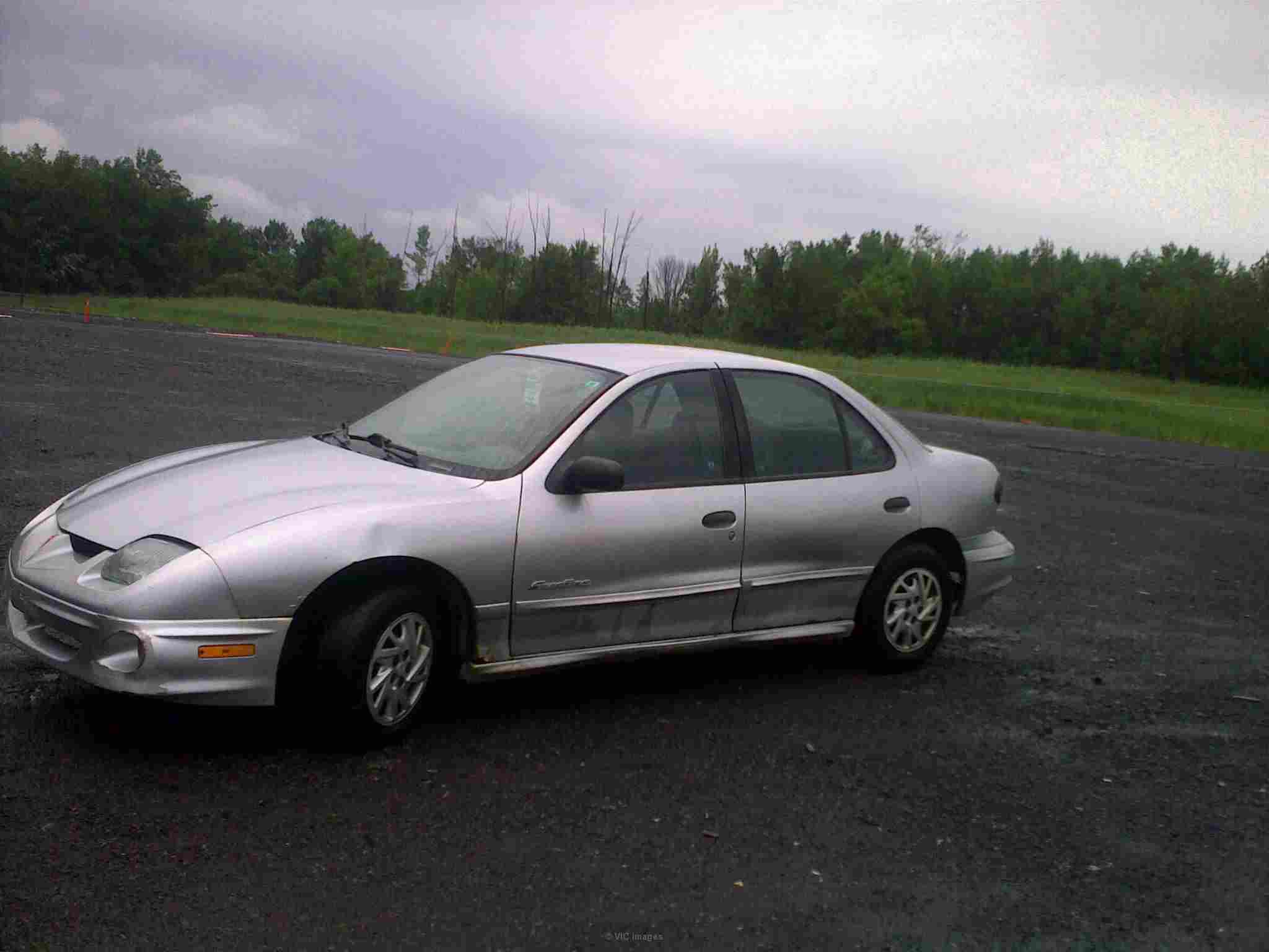  2002 Pontiac Sunfire Sedan ! ONLY 92500 KM!!