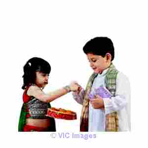 Send rakhi gifts to Kolkata