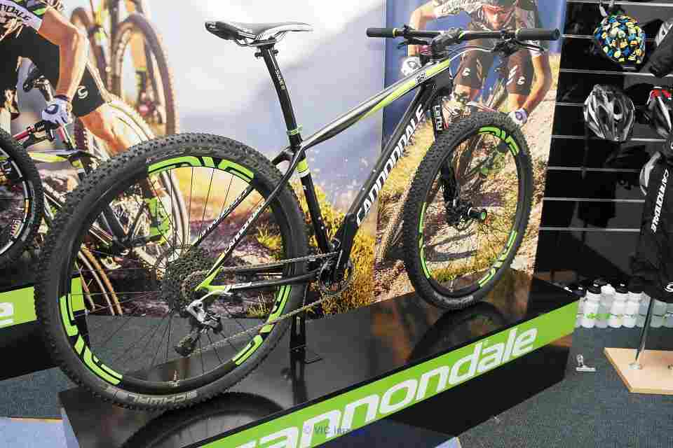 2015 SPECIALIZED S-WORKS STUMPJUMPER 29  $6,300