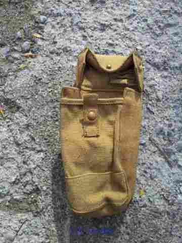 Vintage British army munition pouch 1941/1942