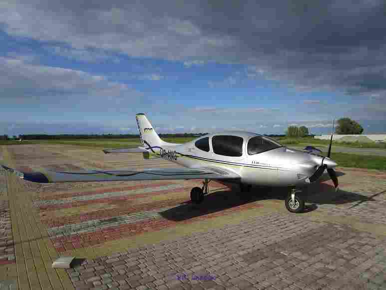 a  light  aircraft LA-50 for sale