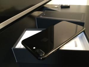 Brand New Unlocked Apple iPhone 7 , 7PLUS  32GB,128GB,256GB
