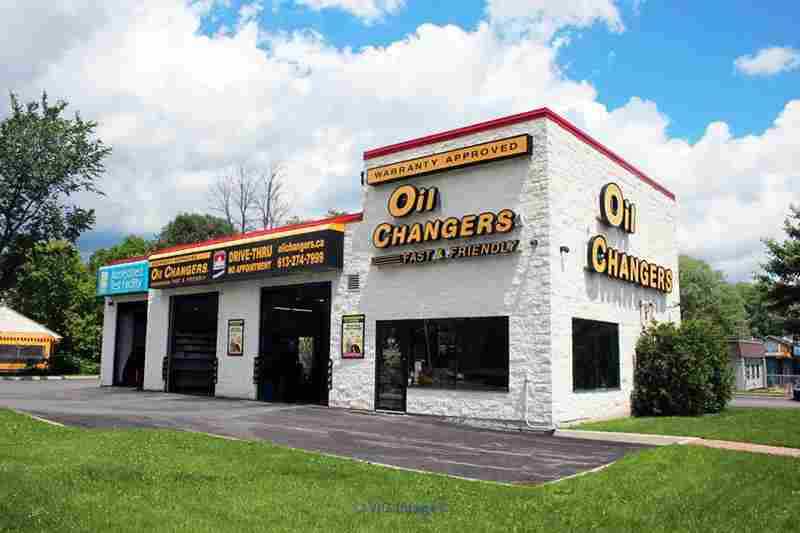OIL CHANGERS: Get premier emission testing and tire rotation services