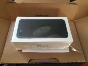  iPhone 7 256 GB / 128 GB / 32 GB Unlocked !!!