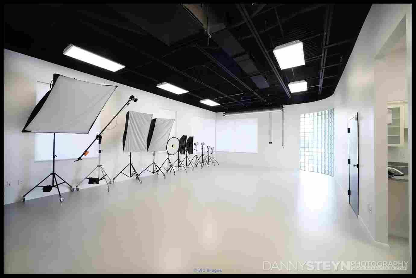 Om Sai Dijital Photo Studio.