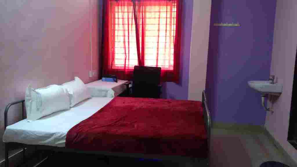For Hotels / Lodging / Rooms / Paying Guest 709012102