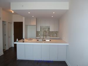 3 ½ condo, 2 mins from metro Namur, available July 1, 2018.    $1350$