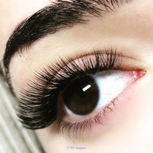 Buy Eyelash Extensions Online