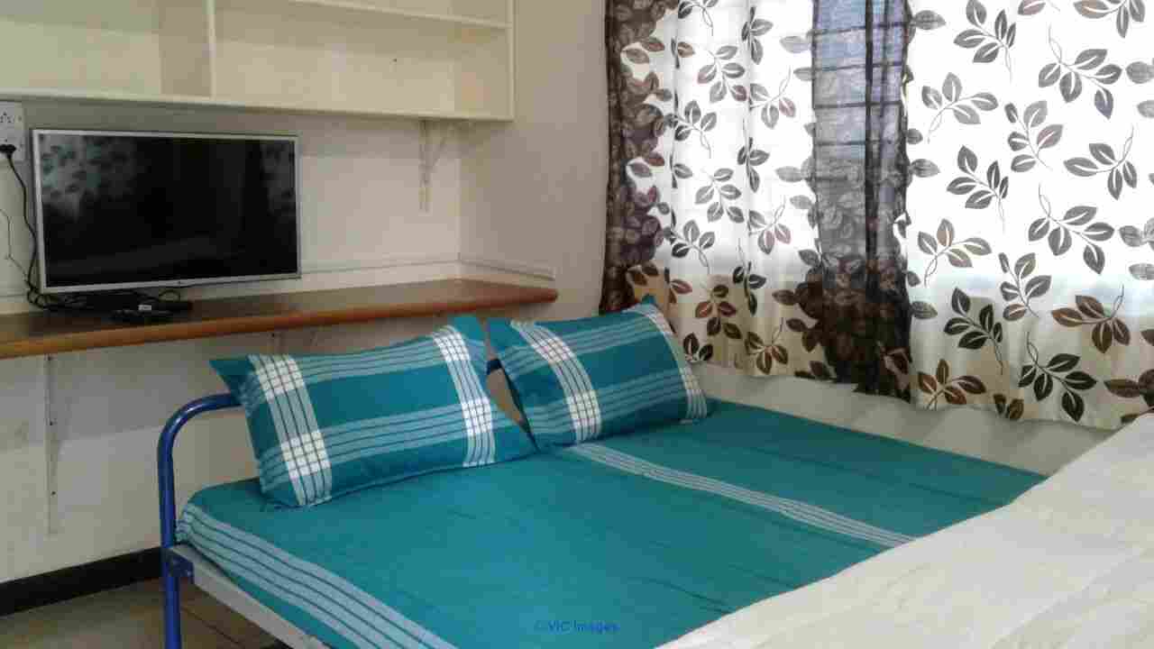 For Hotels / Lodging / Rooms / Paying Guest 709012102