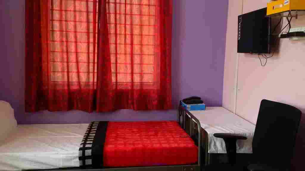 For Hotels / Lodging / Rooms / Paying Guest 709012102