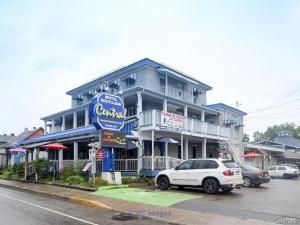 Un Complexe de Commerce exceptionnel: Hôtel,Bar,Restaurent