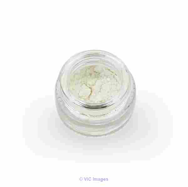 Buy Pure CBD Isolate (99.5%) – 0.5 gram Online in Canada