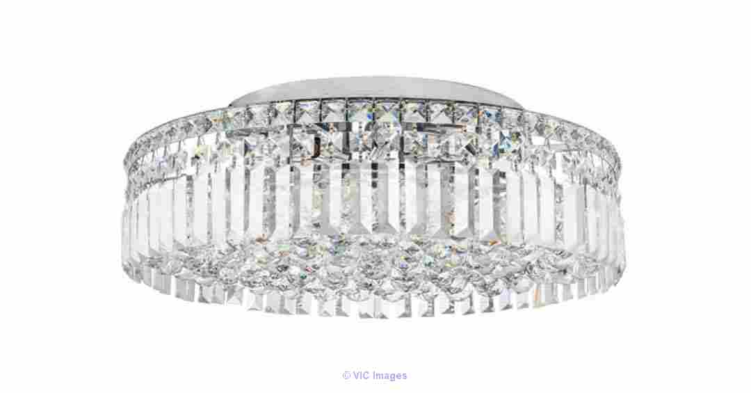 Extra-ordinary collection of beautiful crystal chandeliers