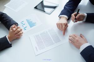 provide management consulting firm advising