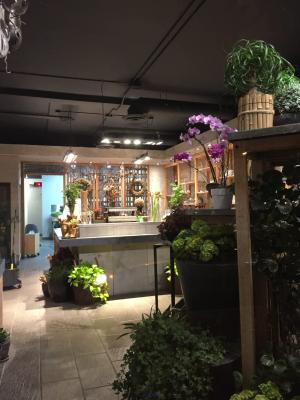 Retail space for rent on Laurier Ouest
