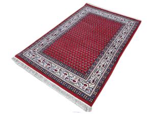 Beautiful Design Persian Rug