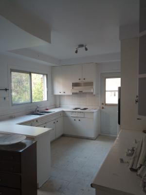 Huge, Fantastic and Freshly Painted, 9 room upper duplex. 