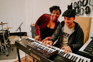 Cours de piano/clavier: Classique, Pop, Rock, Funk, Blues, Jazz, Latin