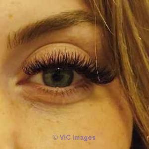 Eyelash extension Facials Microneedling cote-des-neige