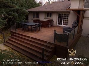 Build Luxurious Deck by Expert Deck Contractors Near Me in Toronto