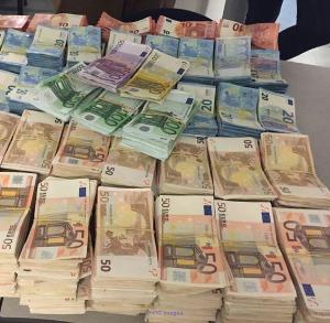 Replica banknotes for sale 2022