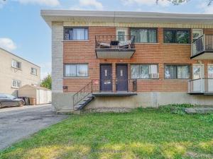 Triplex à vendre à Laval!