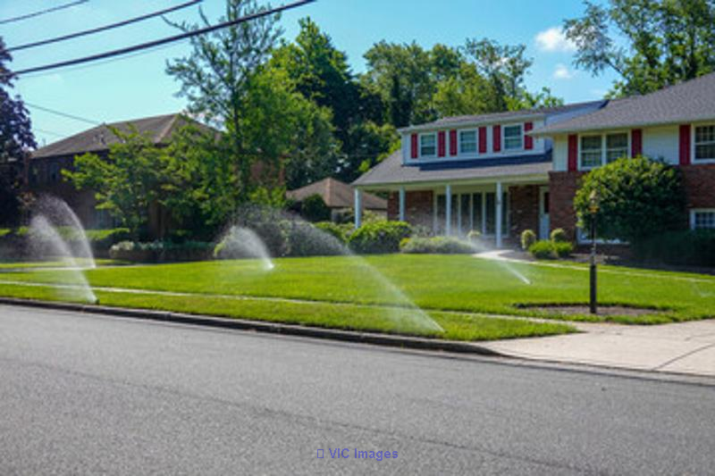 Simplify Lawn Care with the Perfect Sprinkler System
