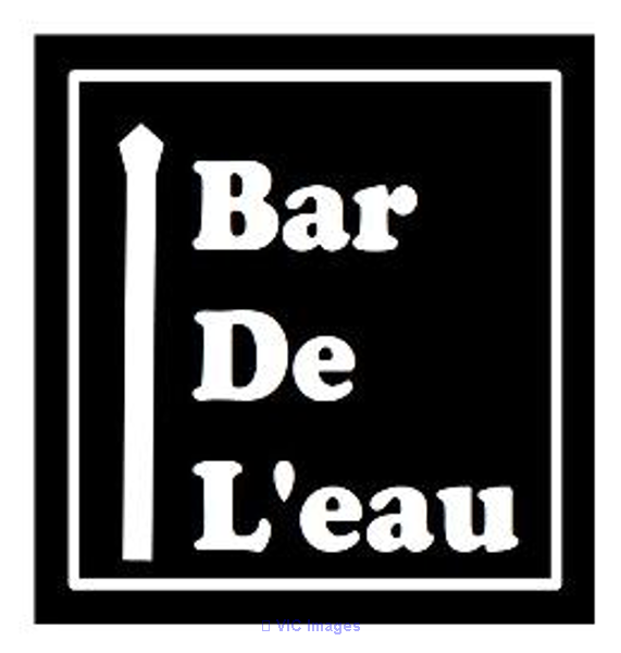 Petite cuisine à louer dans un bar local, situé à Boucherville, Québec