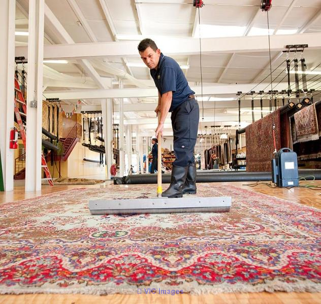 Reviving Old Rugs: Restoration Techniques and Professional Cleaning Se